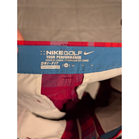 Men's Nike Golf shorts. Size 30 / M - Picture 4 of 4